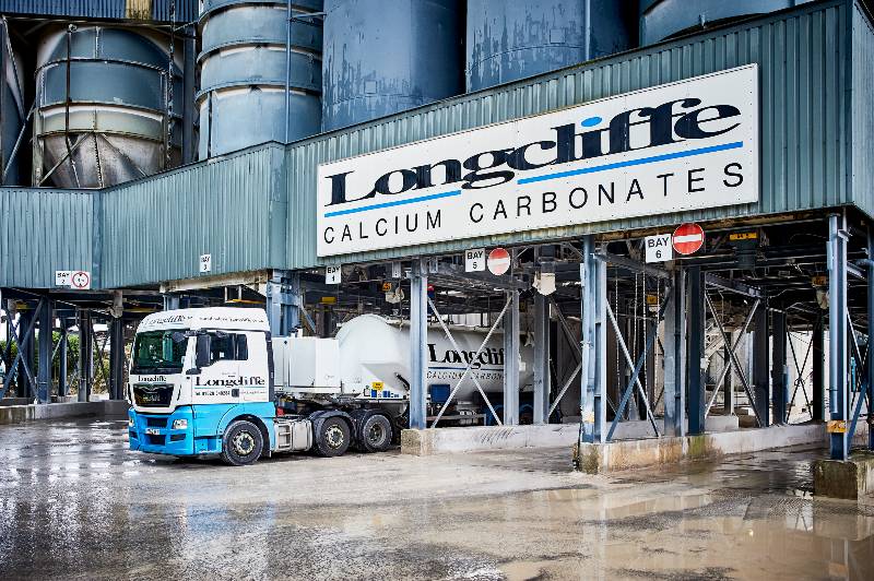 Lorry at Longcliffe site