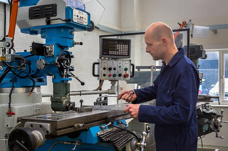 Man working at Thermoform